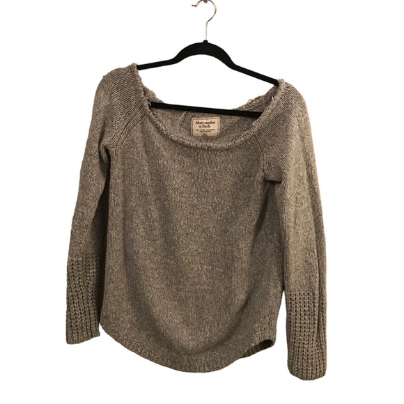 Abercrombie & Fitch Sweater - Picture 2 of 3